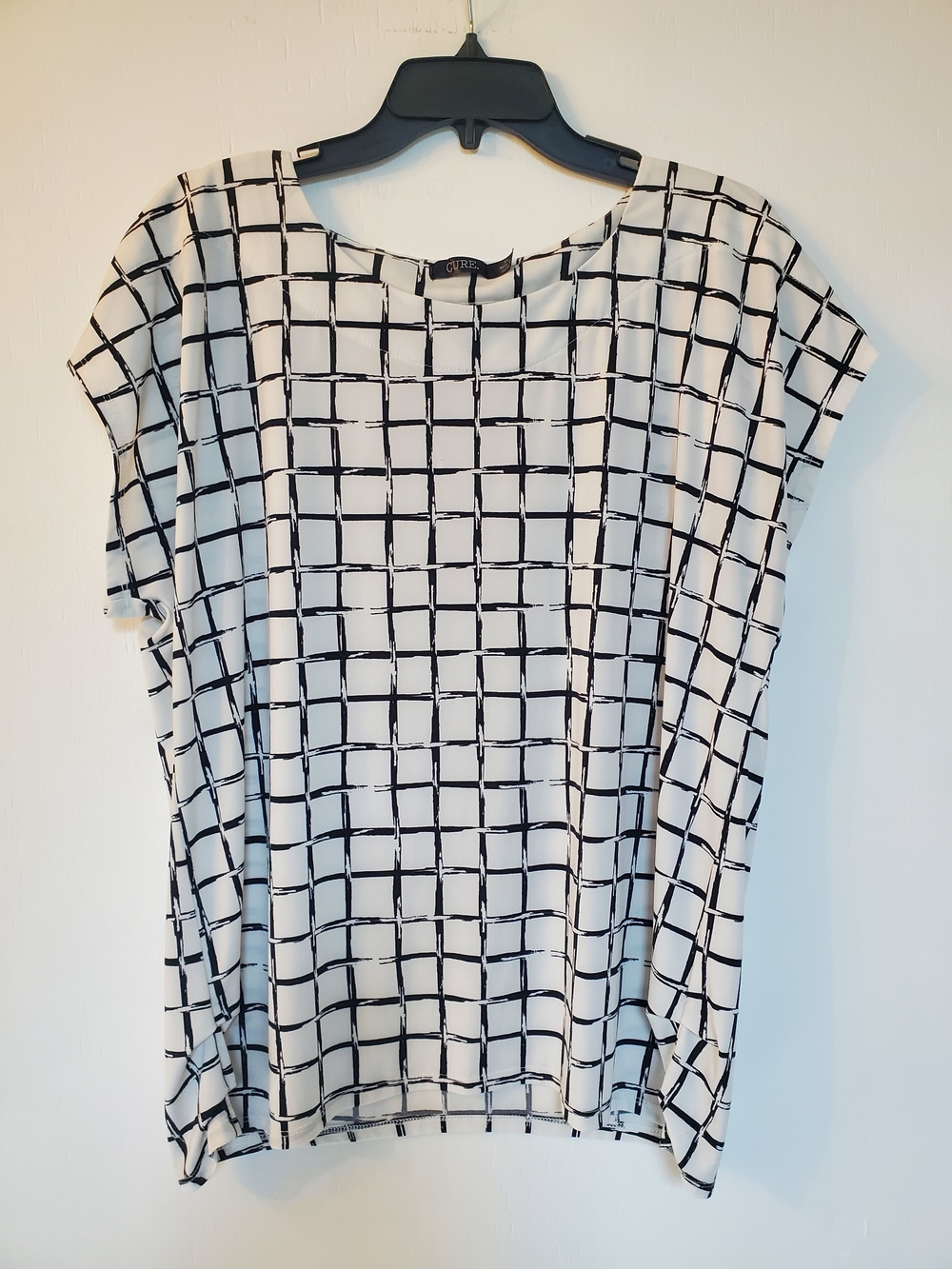 Cure White & Black Grid Short Sleeve Top
